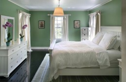 GREEN GUEST BEDROOM